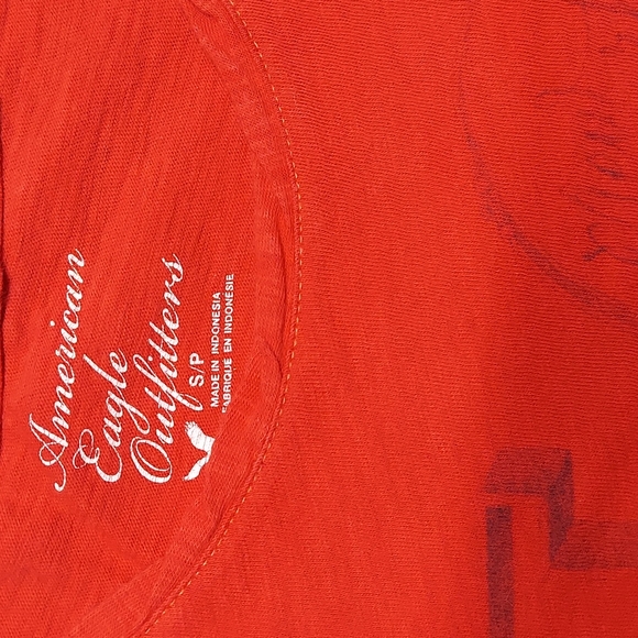 American Eagle Outfitters - Picture 2 of 3